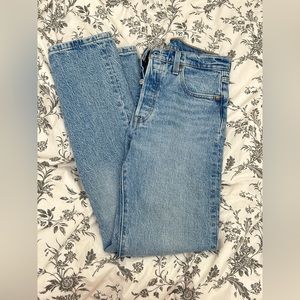 Levi’s 501 High-rise Straight Leg Jean